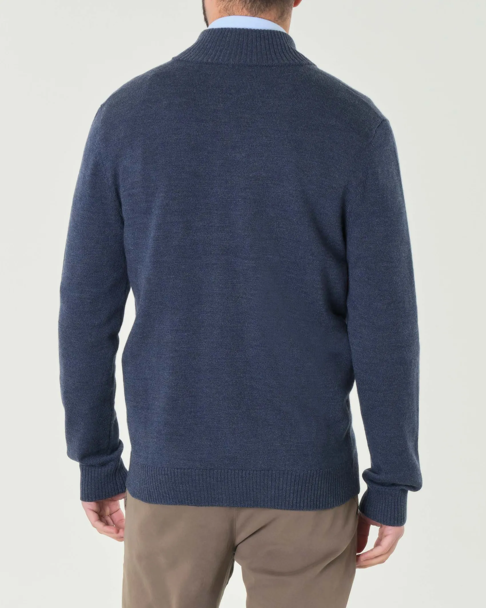 Cardigan Pellizzari blu indaco in maglia finezza 7 di pura lana merino con tasche frontali e collo alto
