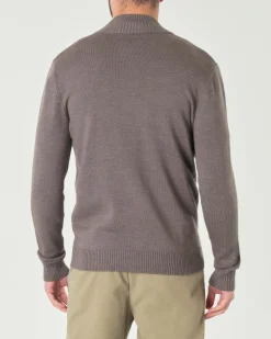 Cardigan Pellizzari color noce in maglia finezza 7 di pura lana merino con tasche frontali e collo alto
