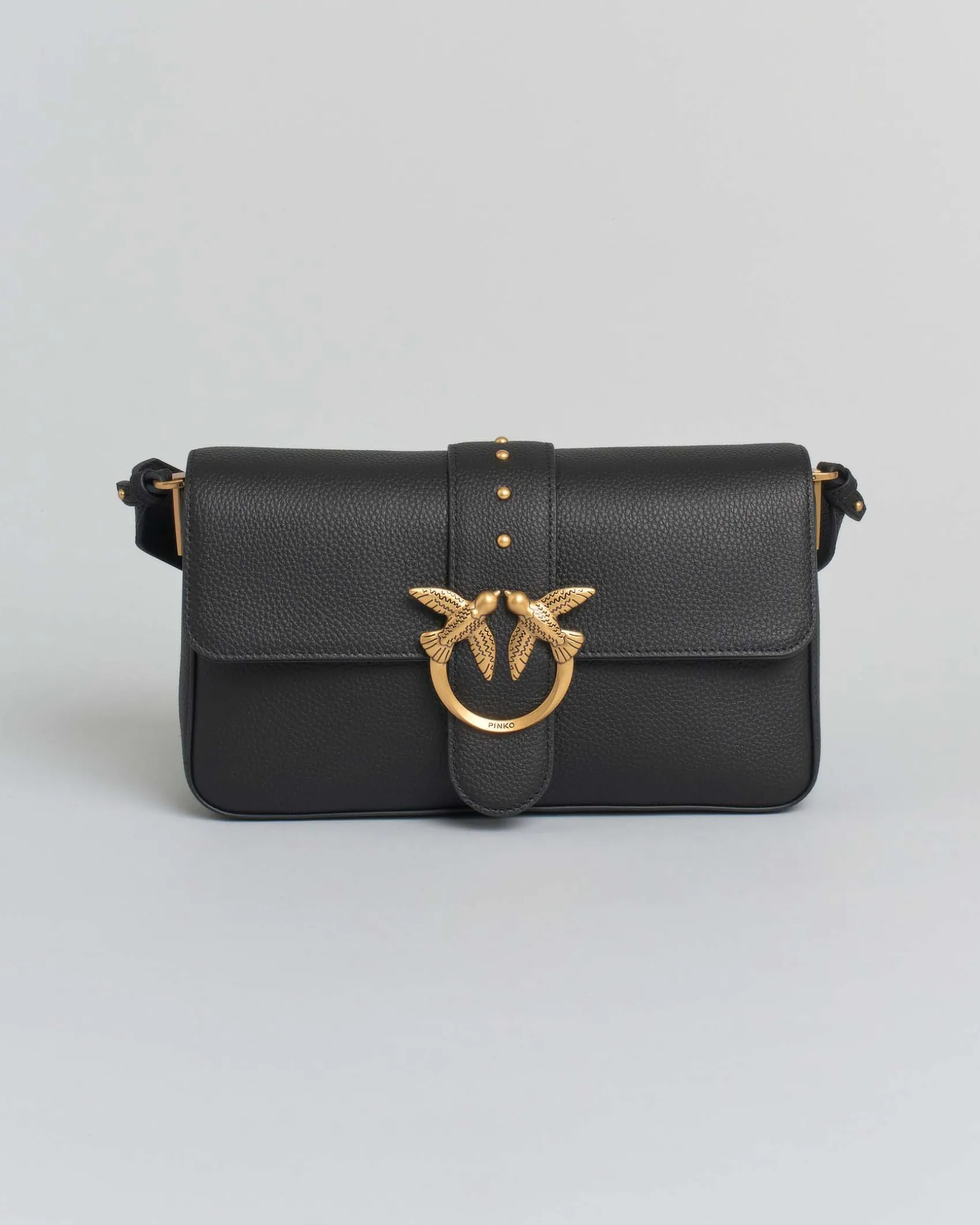 Classic Love Bag One Slouchy Pinko nera in pelle liscia con fibbia Love Birds dorata