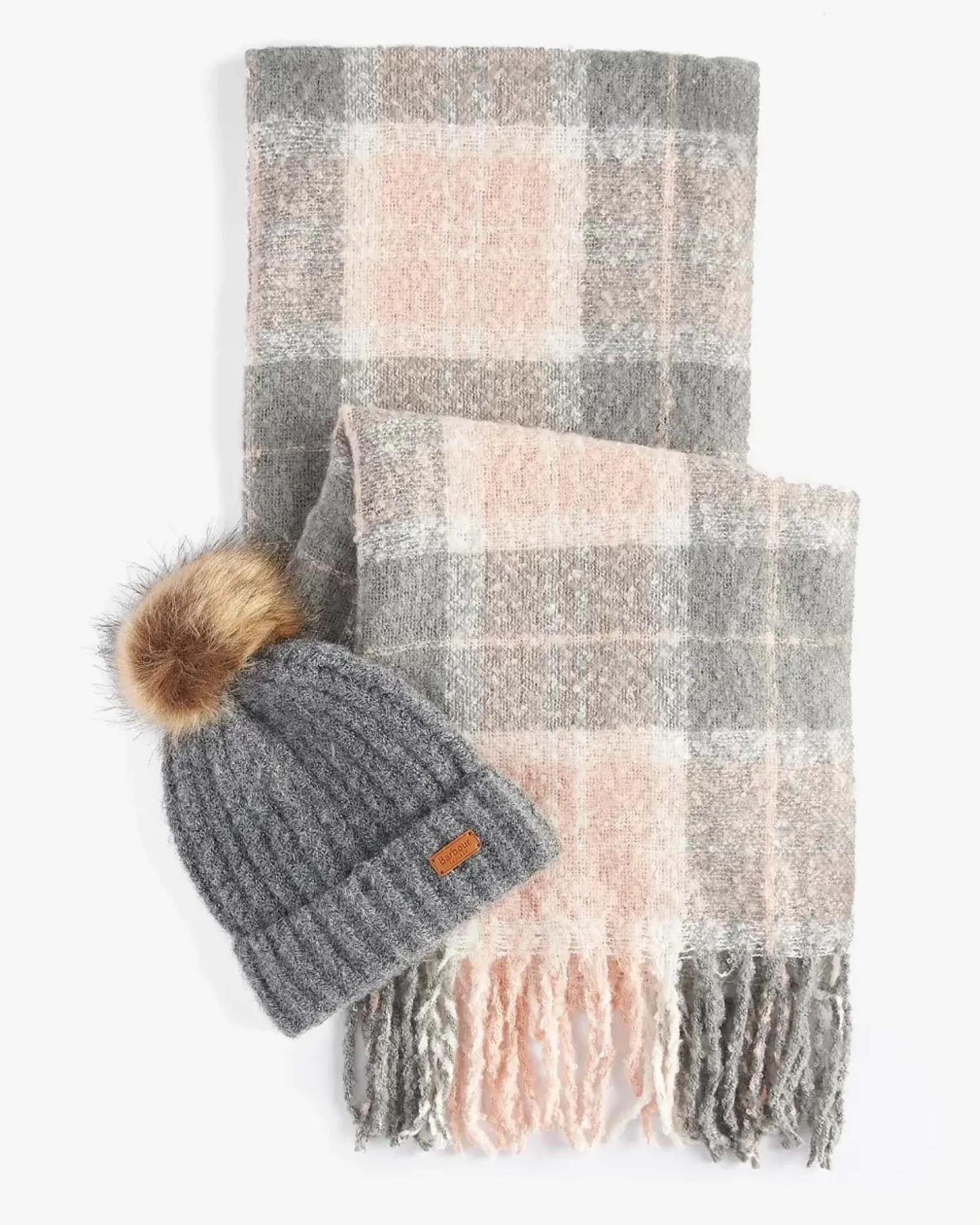Cofanetto Barbour sciarpa a fantasia tartan rosa e berretto grigio a coste con pon pon in ecopelliccia