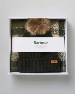 Cofanetto Barbour sciarpa a fantasia tartan verde e avorio e berretto verde a coste con pon pon in ecopelliccia
