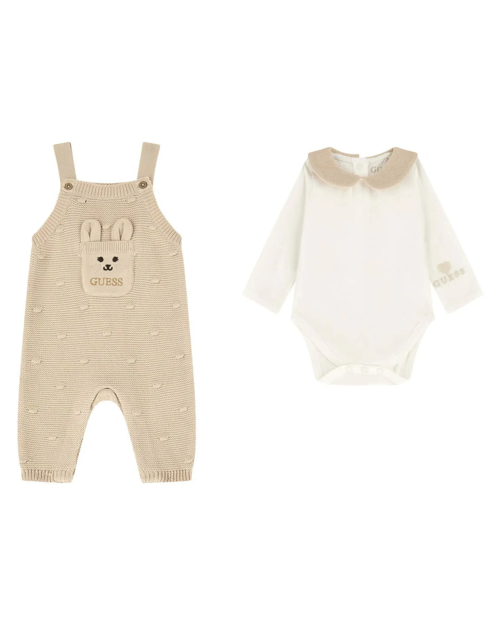 Completo Guess beige e bianco con salopette tricot e body