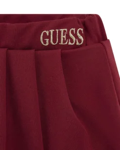 Completo Guess felpa avorio e minigonna bordeaux in puro cotone