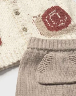 Completo Mayoral cardigan pantaloni e maglia avorio con fantasia lumache tricot