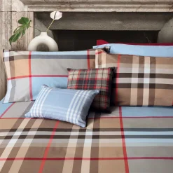 Copriletto trapuntato a una piazza e mezza a fantasia tartan azzurro e beige