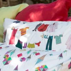 Copripiumino Brezza Izylinen double face a due piazze in cotone bianco a stampa panni stesi
