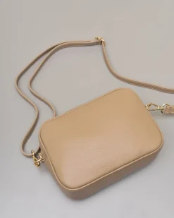 Cross bag color taupe in pelle efetto martellato