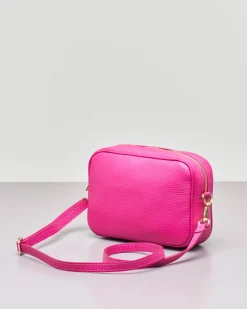 Cross bag in pelle fucsia effetto martellato