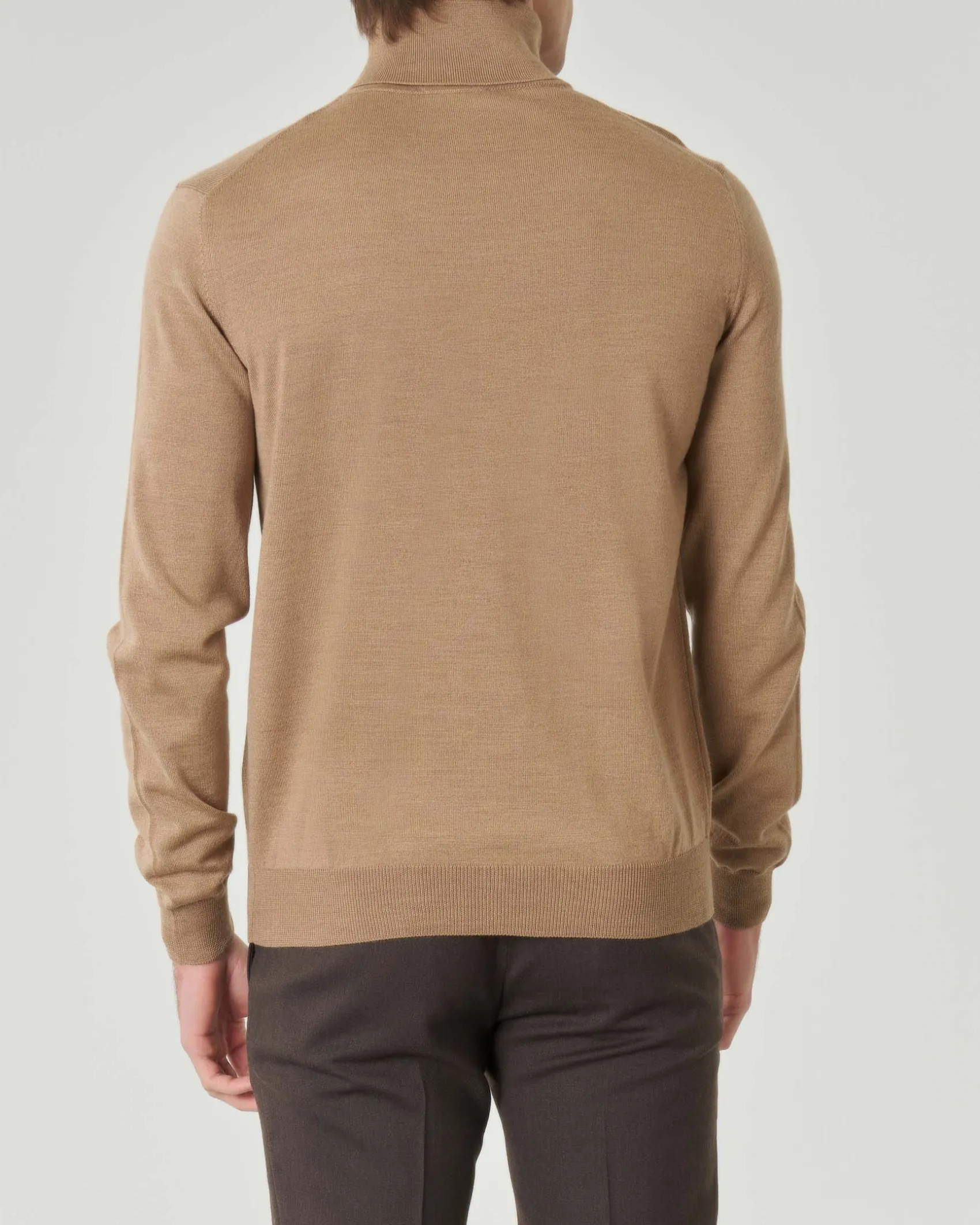 Dolcevita Pellizzari color cammello in pura lana merino