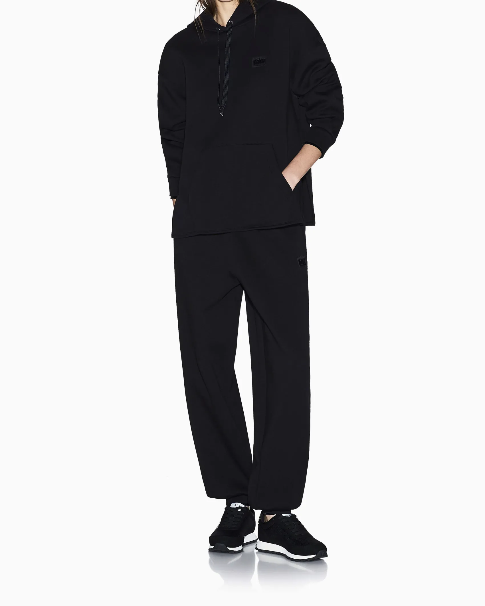Felpa con cappuccio Armani Exchange nera in misto cotone con logo in rilievo