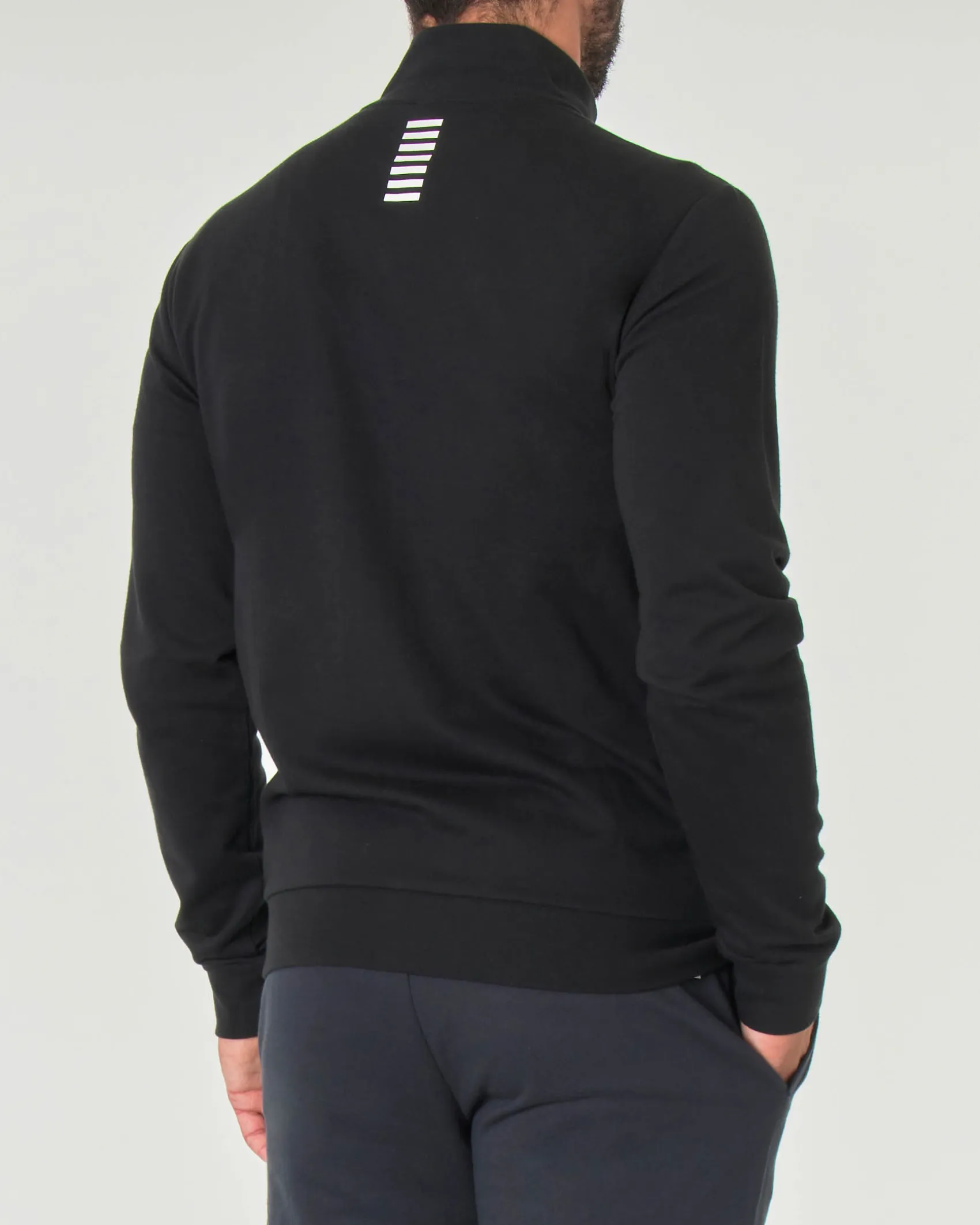 Felpa EA7 nera con chiusura zip e logo piccolo stampato