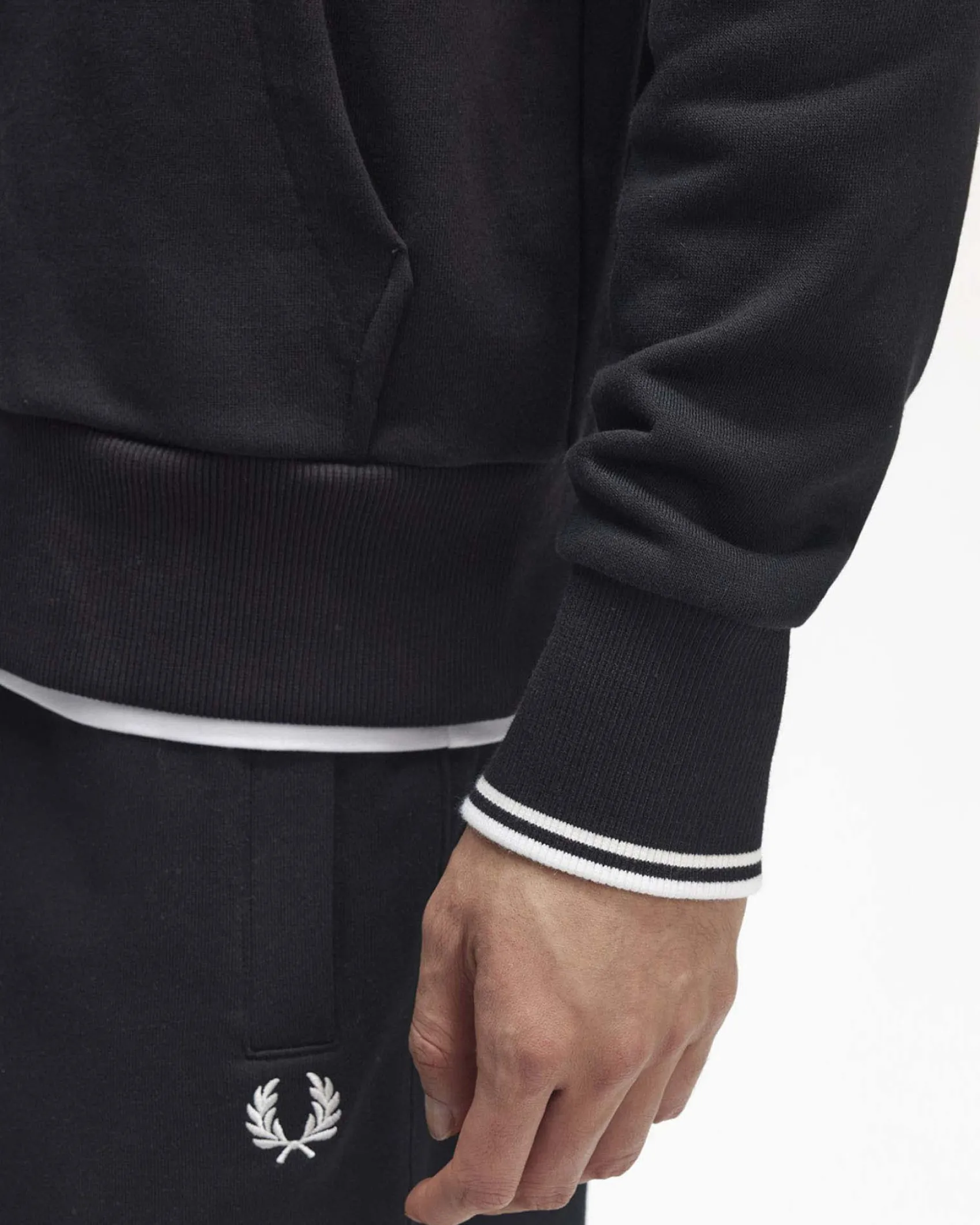Felpa Fred Perry nera con cappuccio e chiusura zip