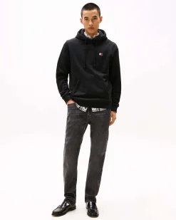 Felpa Tommy Jeans nera con cappuccio e tasche a marsupio