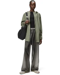 Fishtail Parka corto verde salvia leggero con cappuccio fisso e visiera