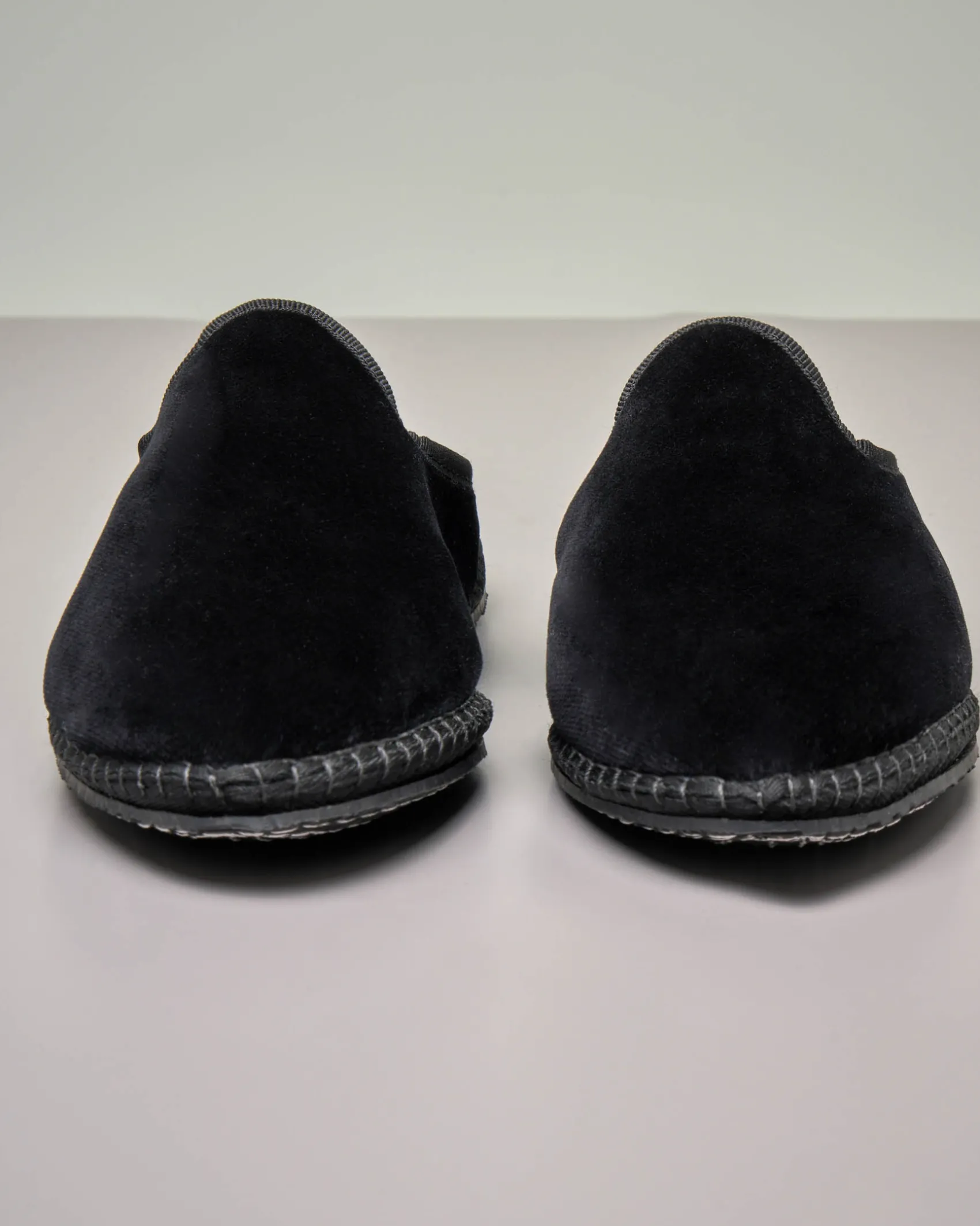 Friulane modello sabot in velluto nero