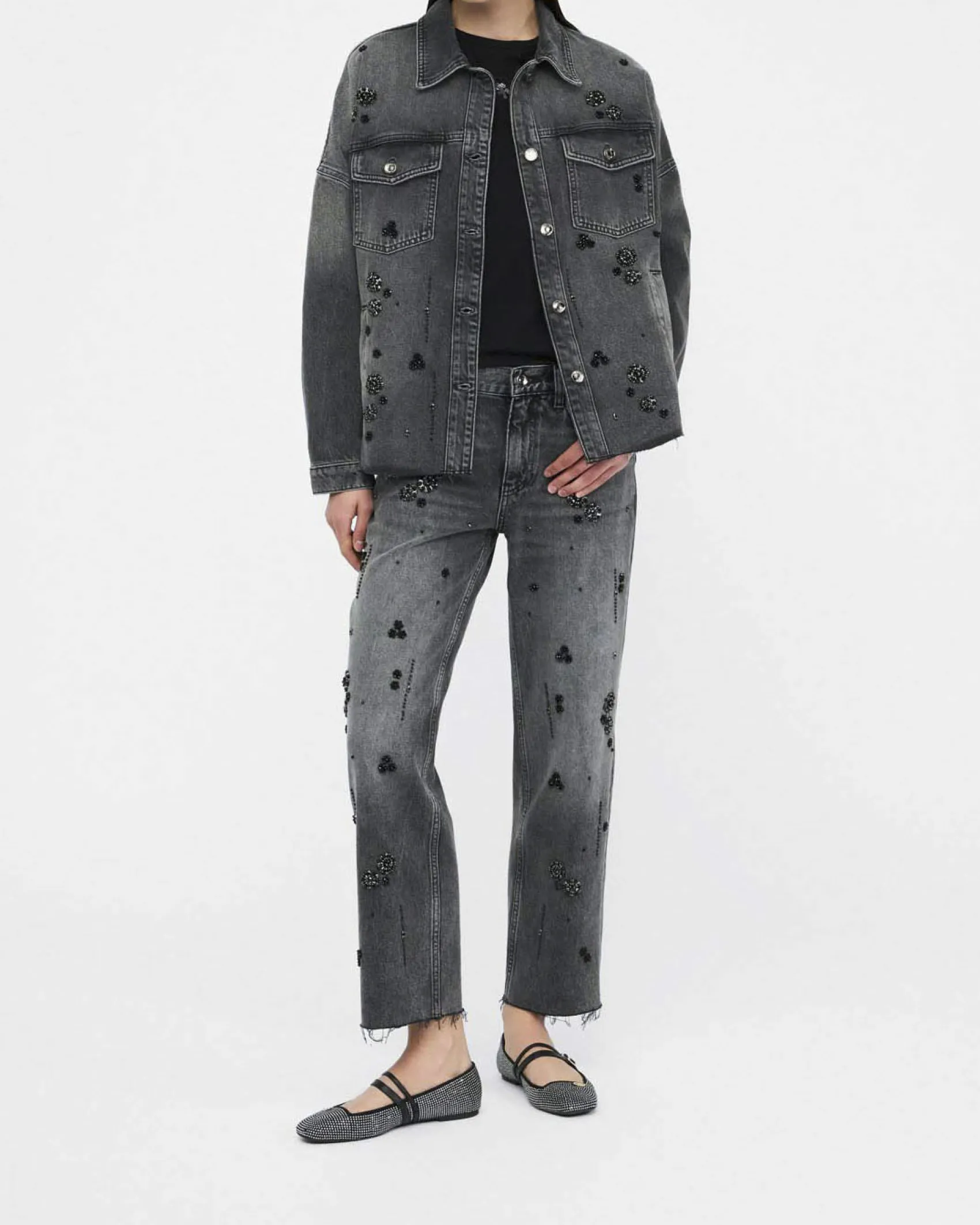 Giacca Liu Jo Jeans nera in denim con applicazioni in rilievo