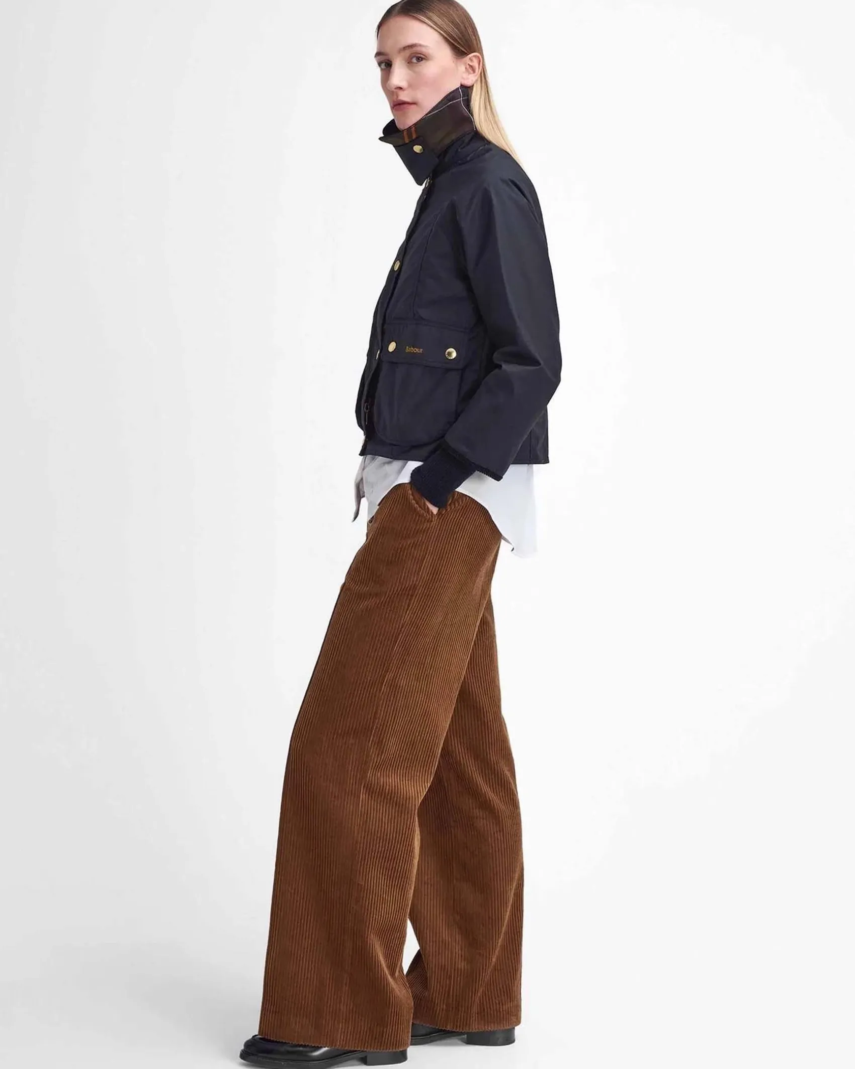 Giaccone cropped nero Beadnell in cotone cerato con colletto in cotone a costine