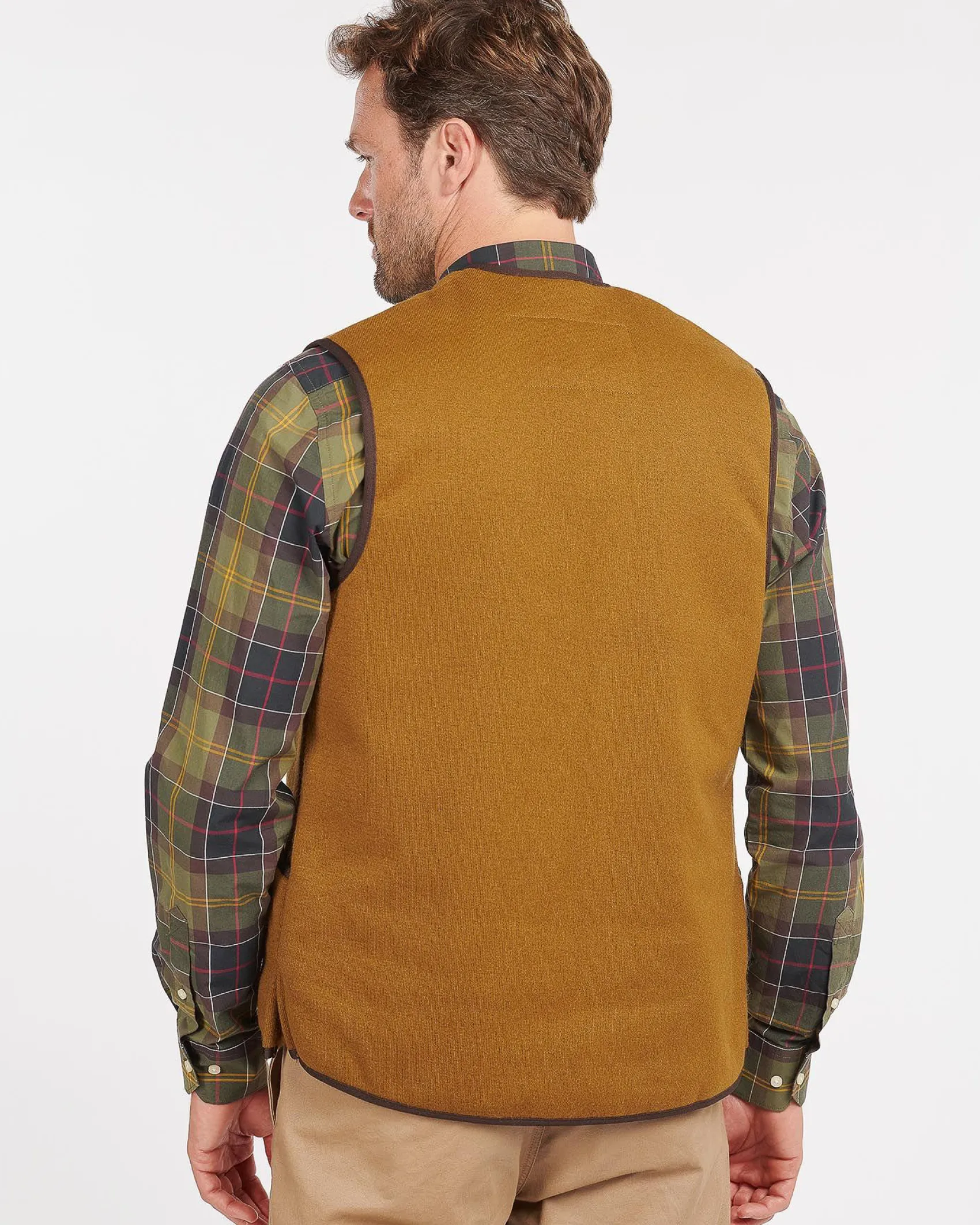 Gilet Barbour in pile color cammello con tasche a toppa