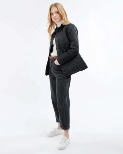 Gilet nero Barbour Annandale trapuntato dalla linea sfiancata con scollo a V e chiusura a cerniera