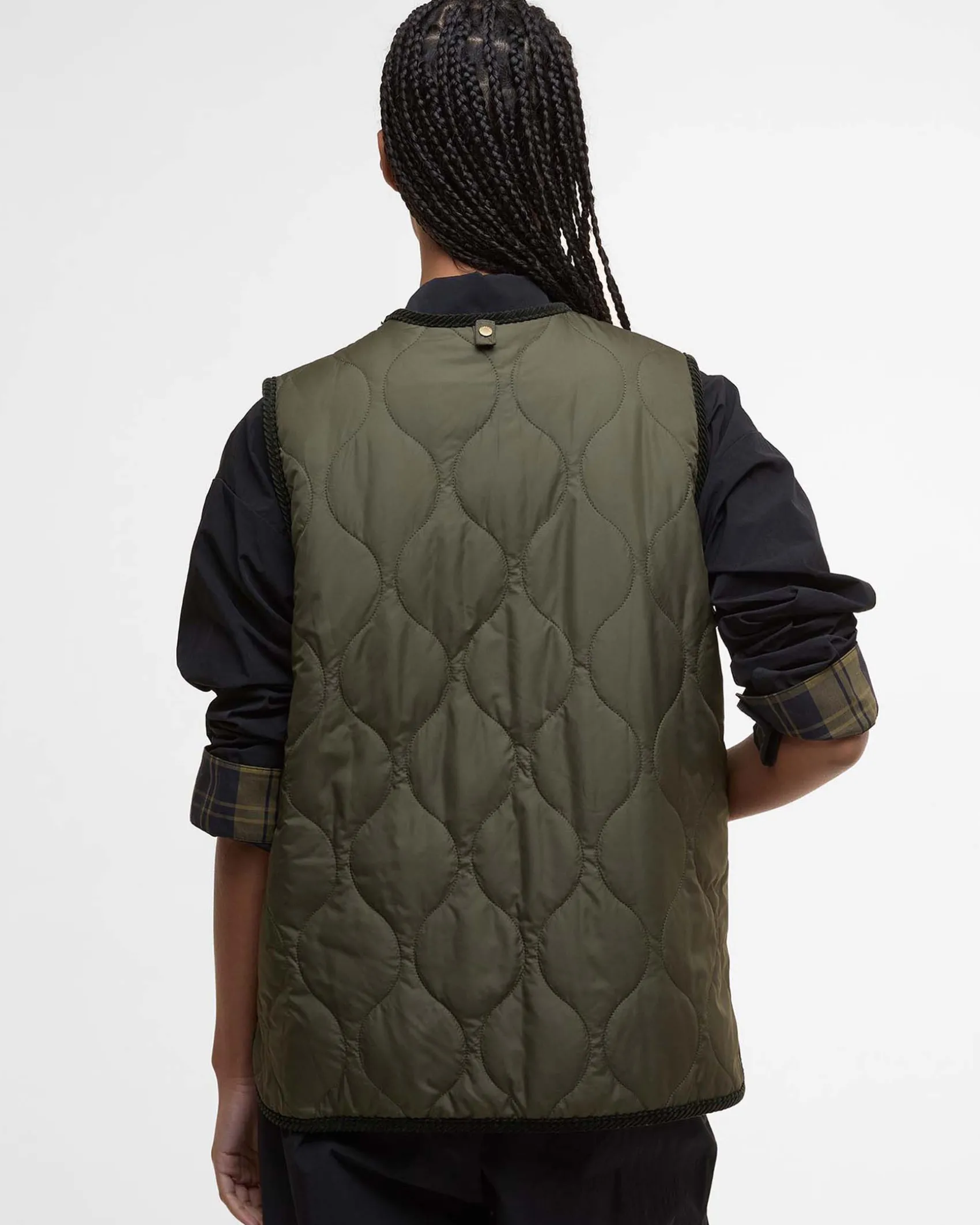 Gilet over Barbour modello Klara in tessuto trapuntato a onde con profili in velluto e interno effetto orsetto