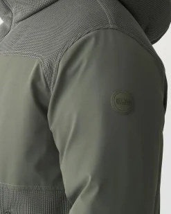 Giubbino Colmar Originals verde militare bi-tessuto con cappuccio e inserti su spalle e tasche in tecno maglia