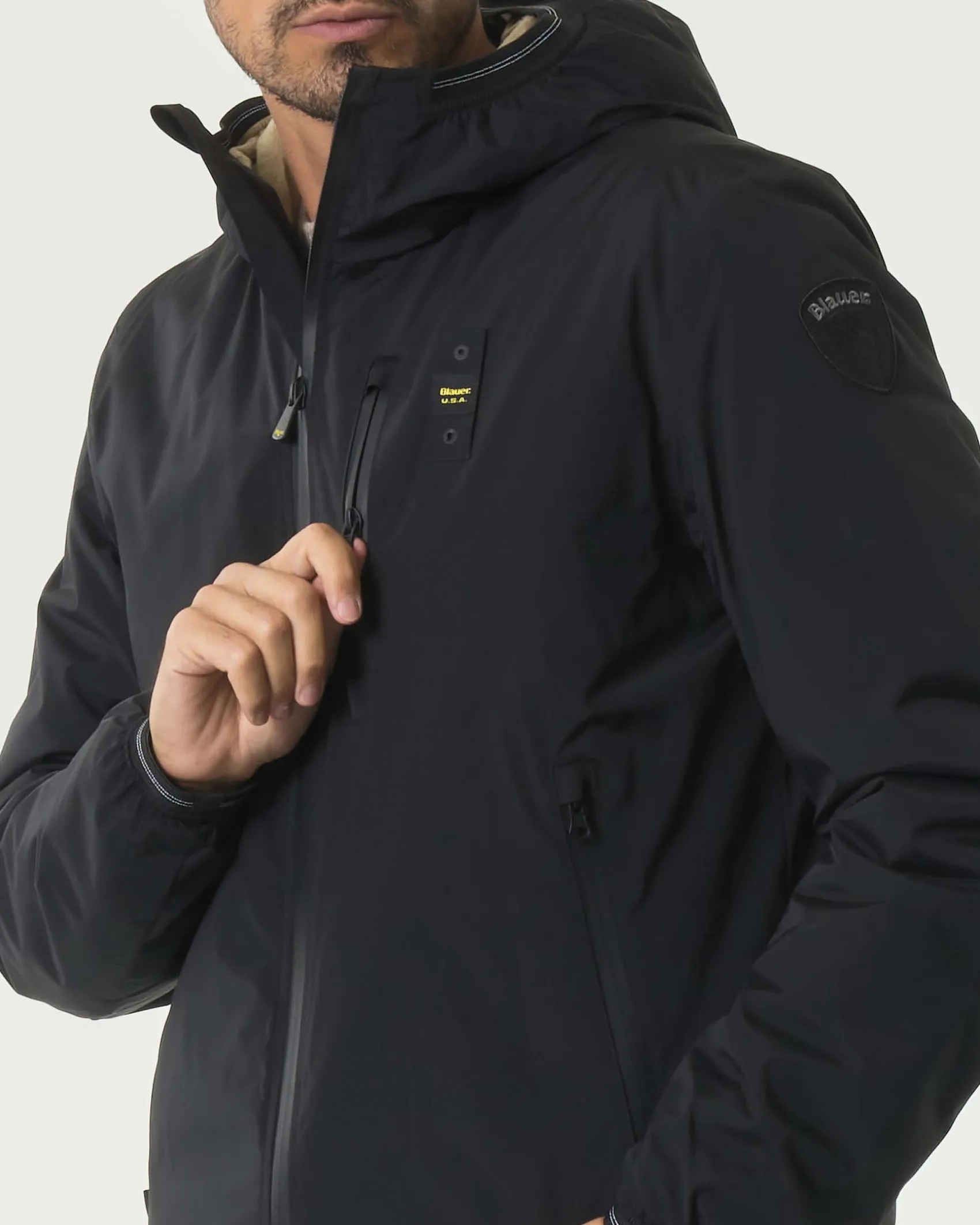 Giubbino Devon Blauer nero con cappuccio e interno in eco marmottina color cammello