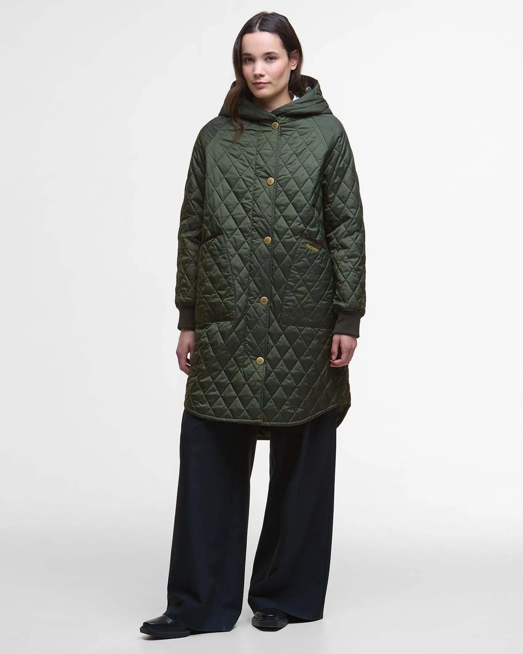 Giubbino midi verde oliva Barbour Hilary trapuntato con cappuccio avvolgente e polsini in tessuto elasticizzato