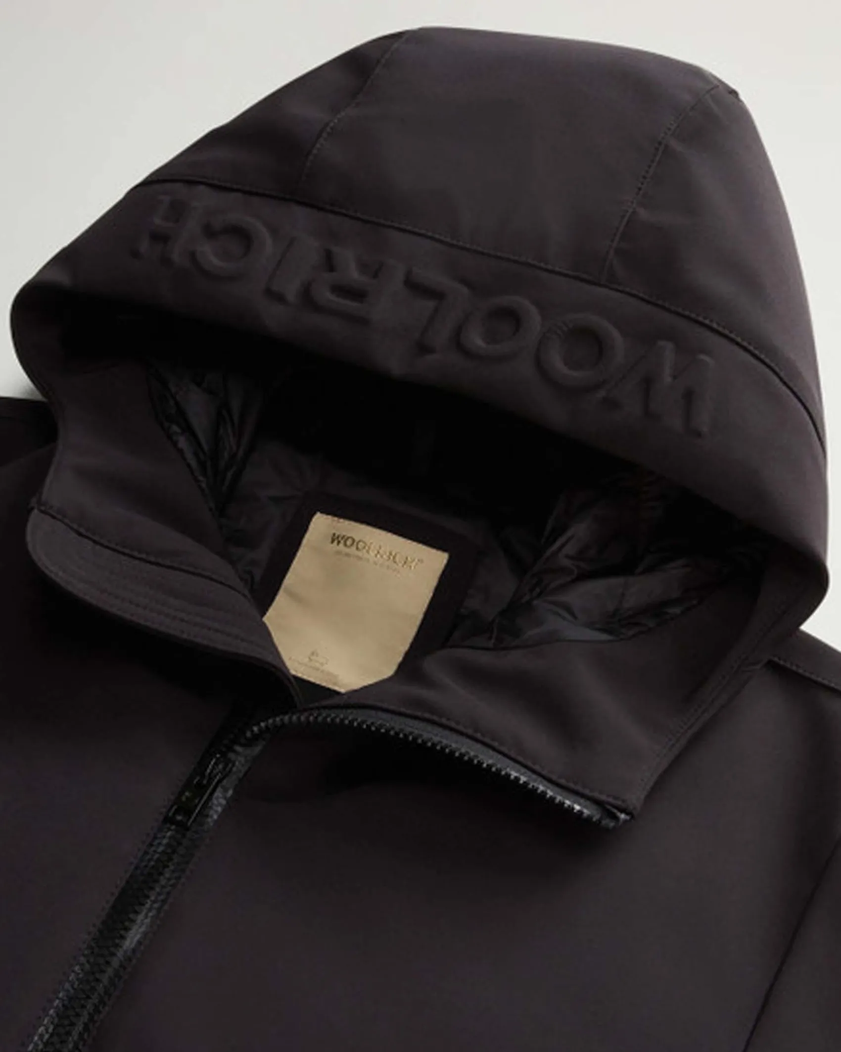 Giubbino Pacific Woolrich nero in tessuto Tech Softshell