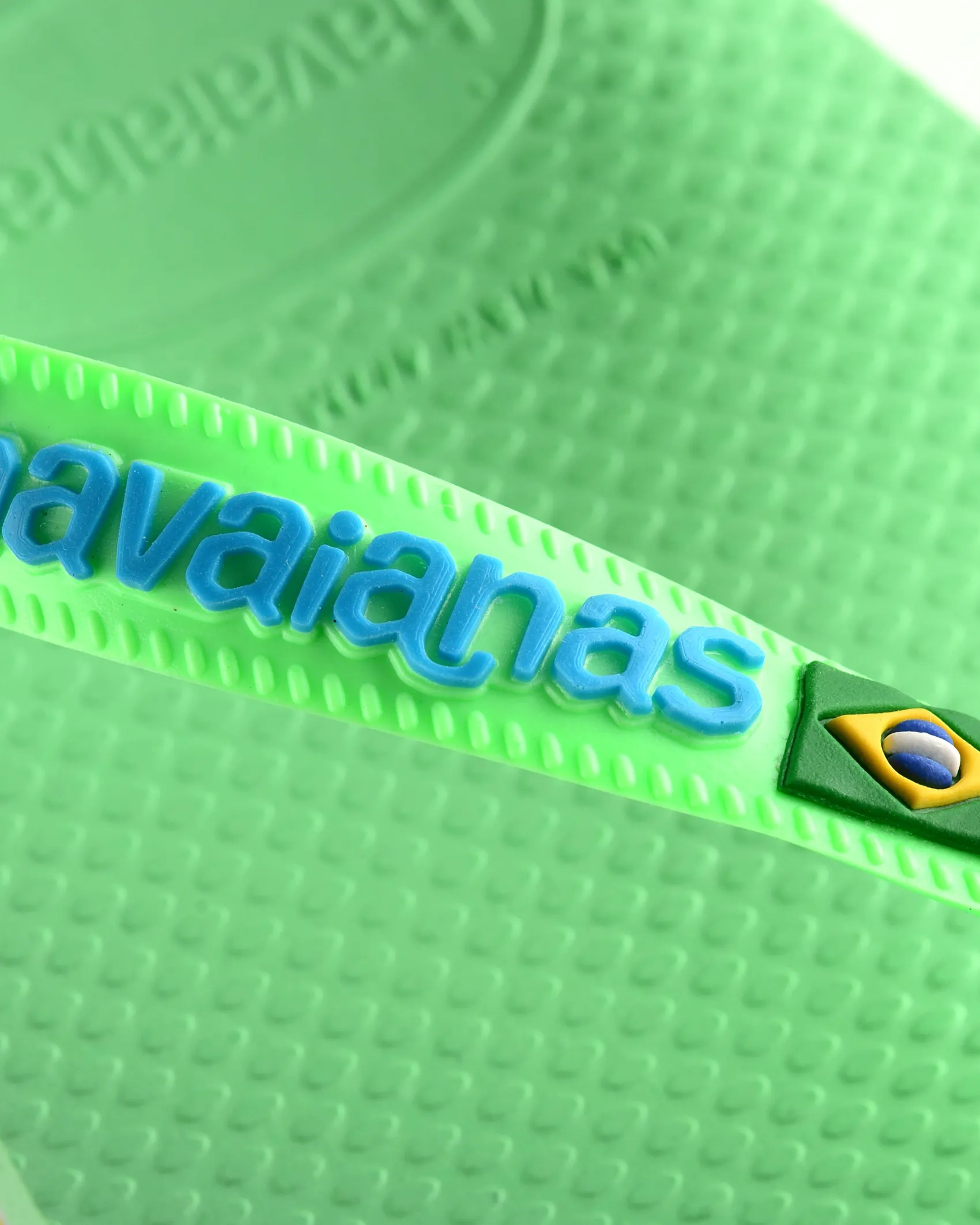 Havaianas Brasil logo verde lime con logo azzurro