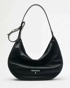 Hobo bag New Moon Patrizia Pepe in pelle liscia nera con portachiavi Fly