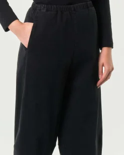 Jeans a palloncino neri Jurerê in misto cotone stretch con elastico inserito in vita