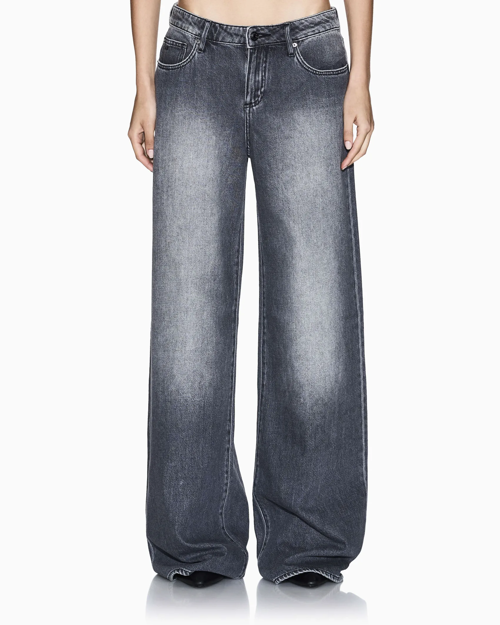Jeans Armani Exchange dark wash in cotone con etichetta in pelle bovina