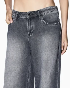 Jeans Armani Exchange dark wash in cotone con etichetta in pelle bovina