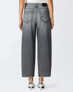 Jeans balloon-fit Pinko neri delavè in cotone stretch con salpa logata sul retro