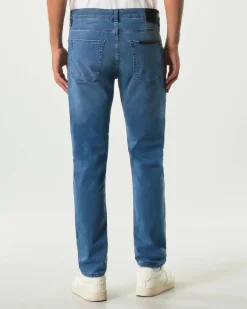 Jeans Boss Delaware slim-fit in cotone stretch lavaggio chiaro stone washed con leggere baffature