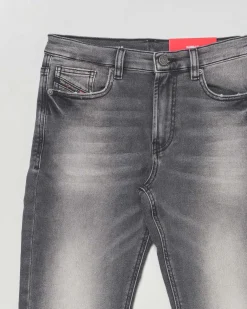 Jeans Diesel grigio regular fit in cotone stretch effetto super stone washed