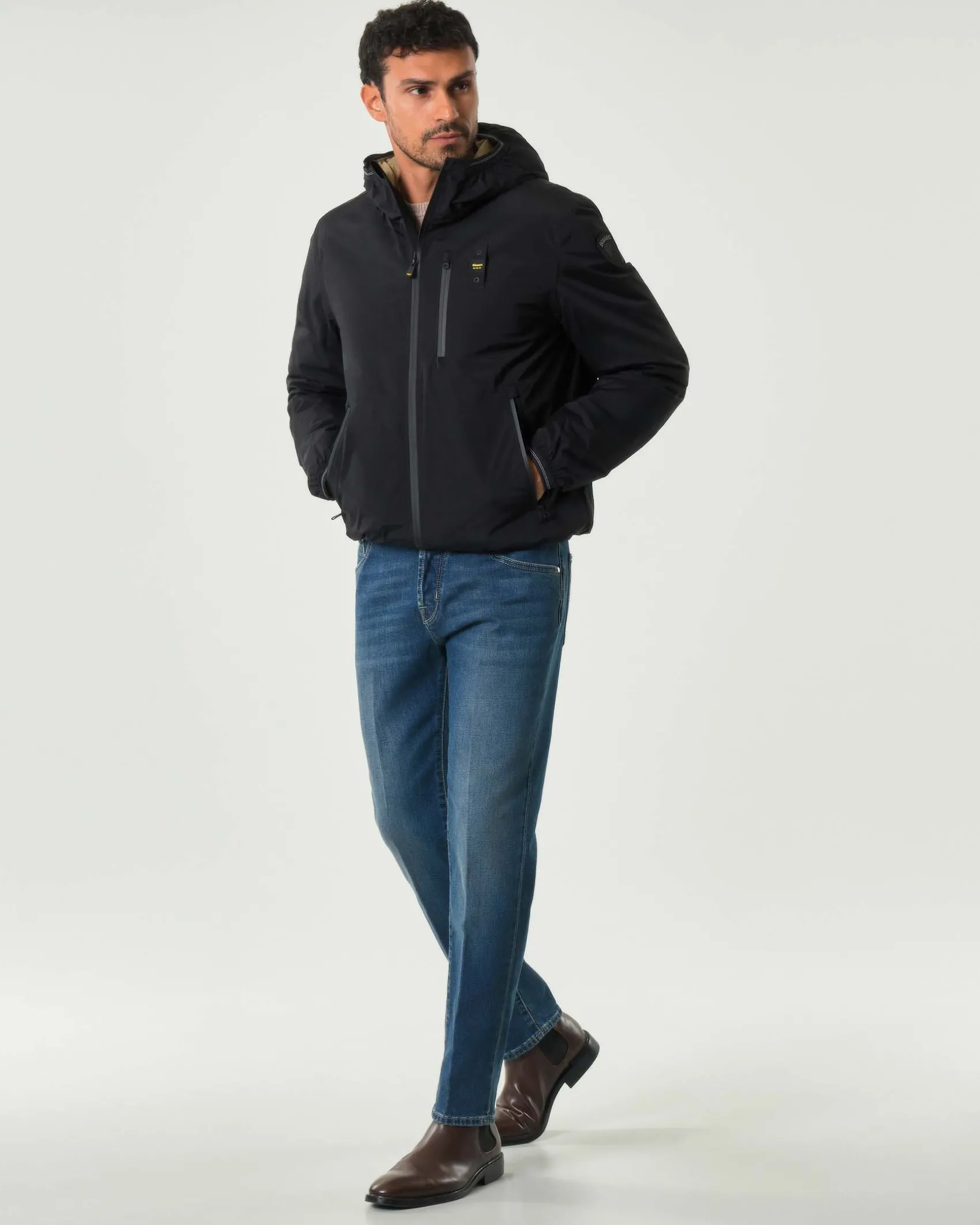 Jeans Jacob Cohen Scott carrot-fit in cotone stretch lavaggio medio stone washed con baffature