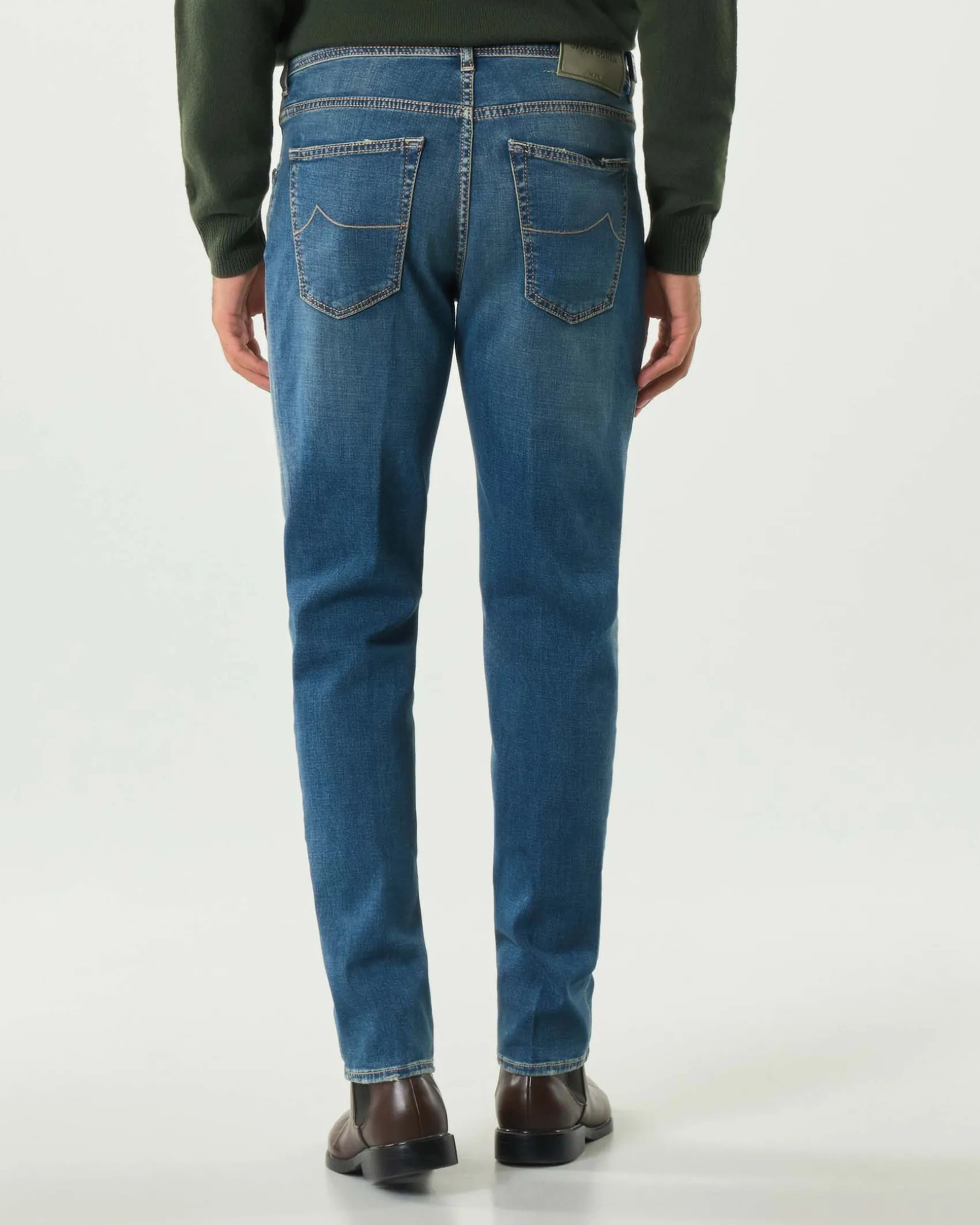 Jeans Jacob Cohen Scott carrot-fit in cotone stretch lavaggio chiaro stone washed con micro abrasioni