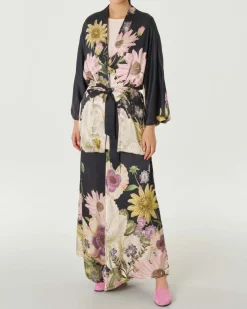 Kimono lungo Daisy nero in tessuto satin e chiusura con cintura
