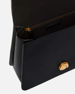 Love Bag Top Handle Light nera Pinko in pelle liscia a forma a trapezio con fibbia Love Birds dorata sulla patta di chiusura