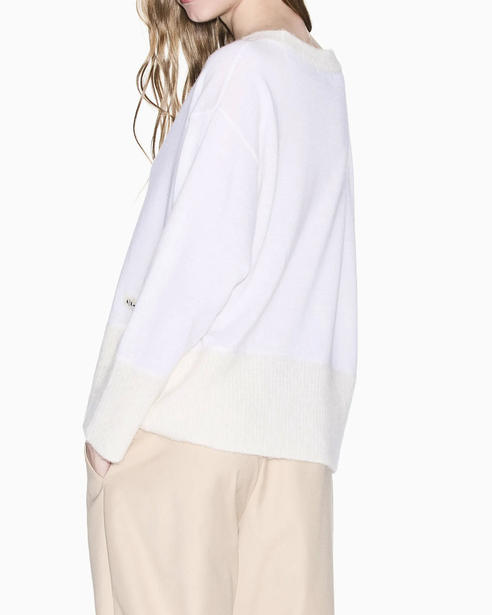 Maglia Armani Exchange bianca in lana vergine con dettagli in maglia a contrasto