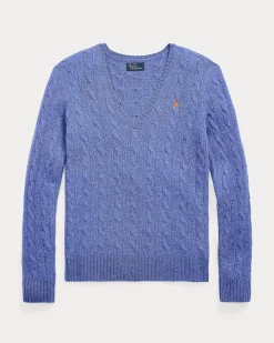 Maglia azzurra lavorata a trecce in misto lana e cashmere con scollo a V e logo sul petto