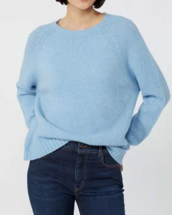Maglia azzurra Weekend Max Mara in bouclè di alpaca con maniche raglan