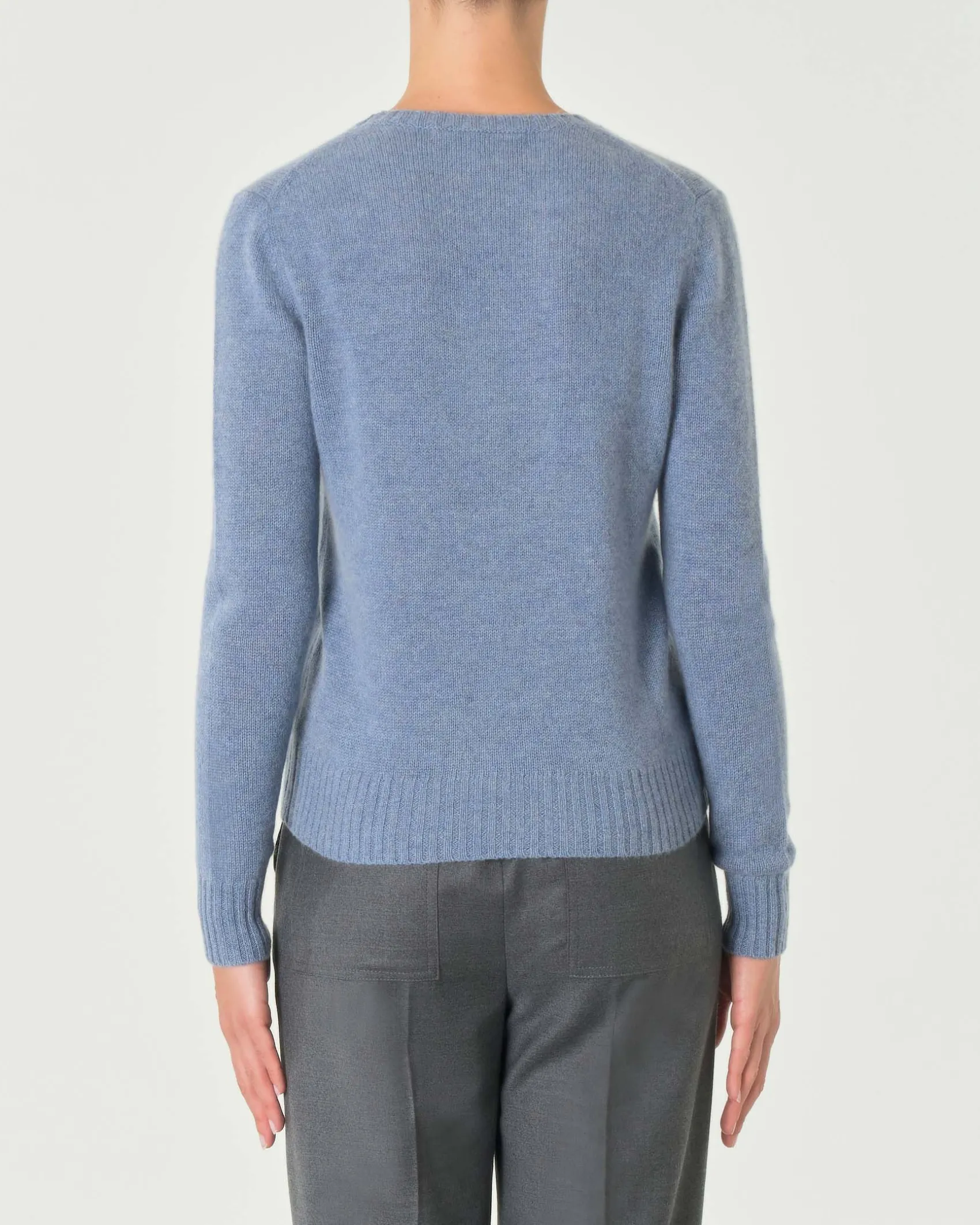 Maglia azzurro denim girocollo in puro cashmere