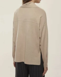 Maglia beige Emme Marella in misto lana con inserti in lurex a scollo a V e sciarpa rimovibile