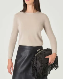 Maglia beige girocollo in cashmere con profili lavorati a costine