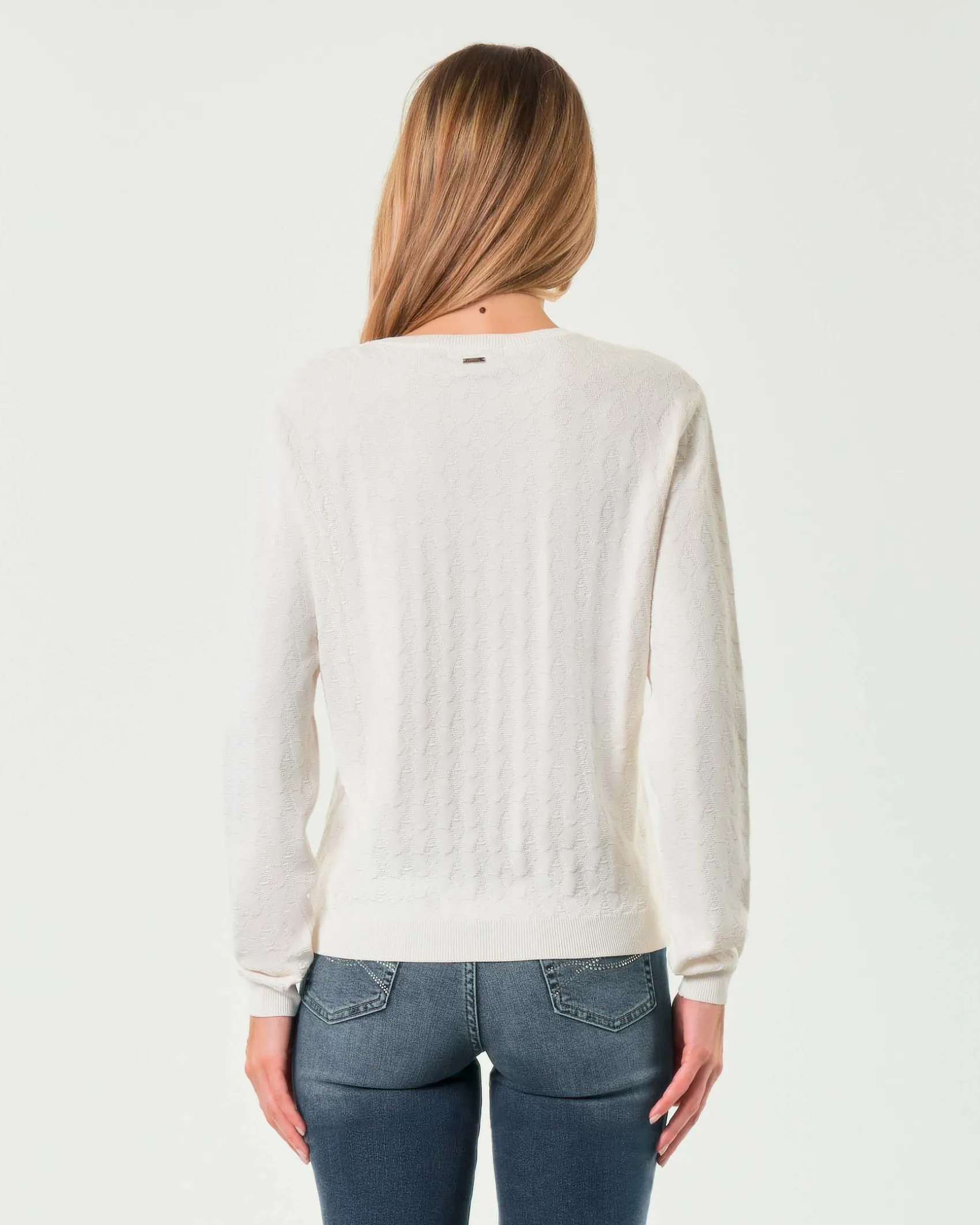 Maglia bianca Armani Exchange in misto viscosa con logo jacquard all over