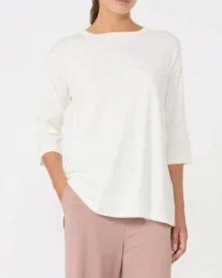 Maglia bianca in misto viscosa MM Max Mara con maniche al gomito e retro a coste piatta con martingala