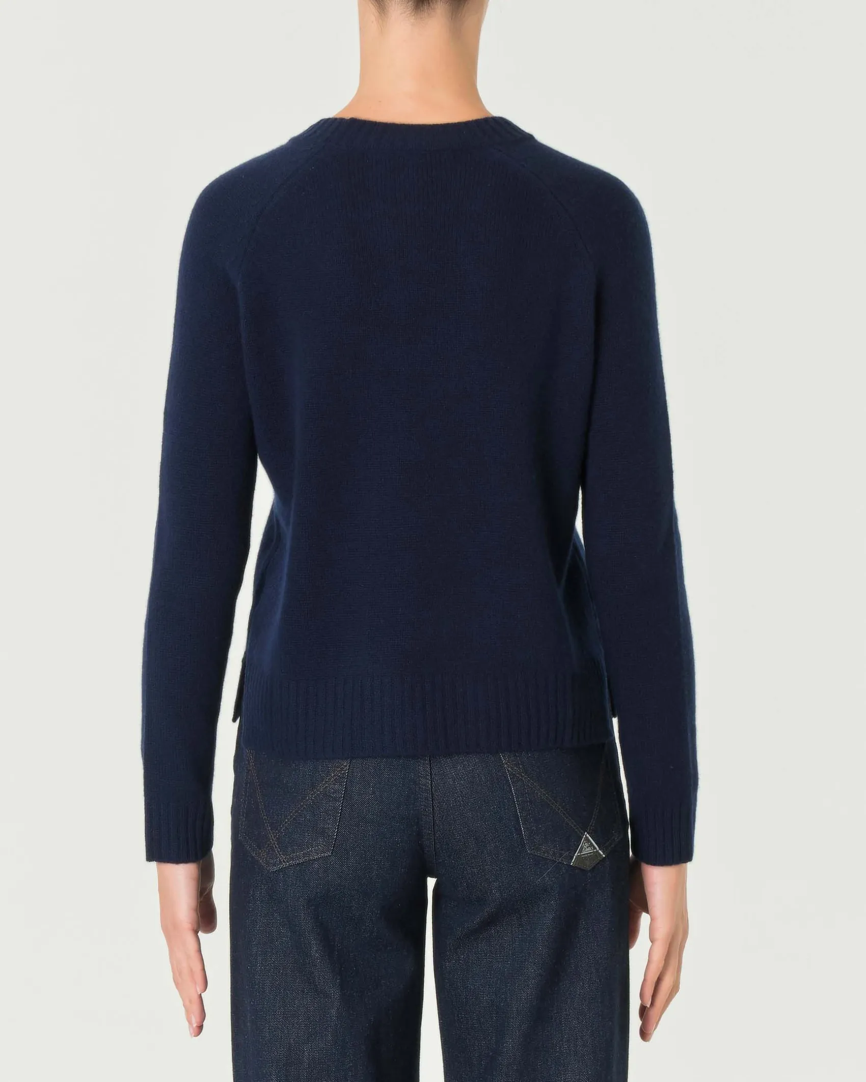 Maglia blu in cashmere con scollo tondo e spacchetti laterali
