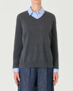 Maglia boxy grigio antracite in puro cashmere con scollo a V